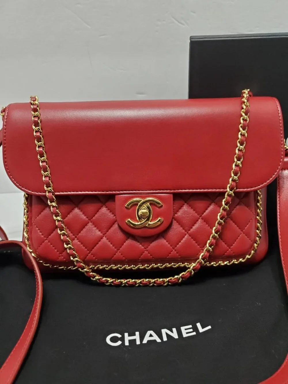 Chanel Unchained Red Leather Messenger Crossbody Flap Bag-NO DUST BAG